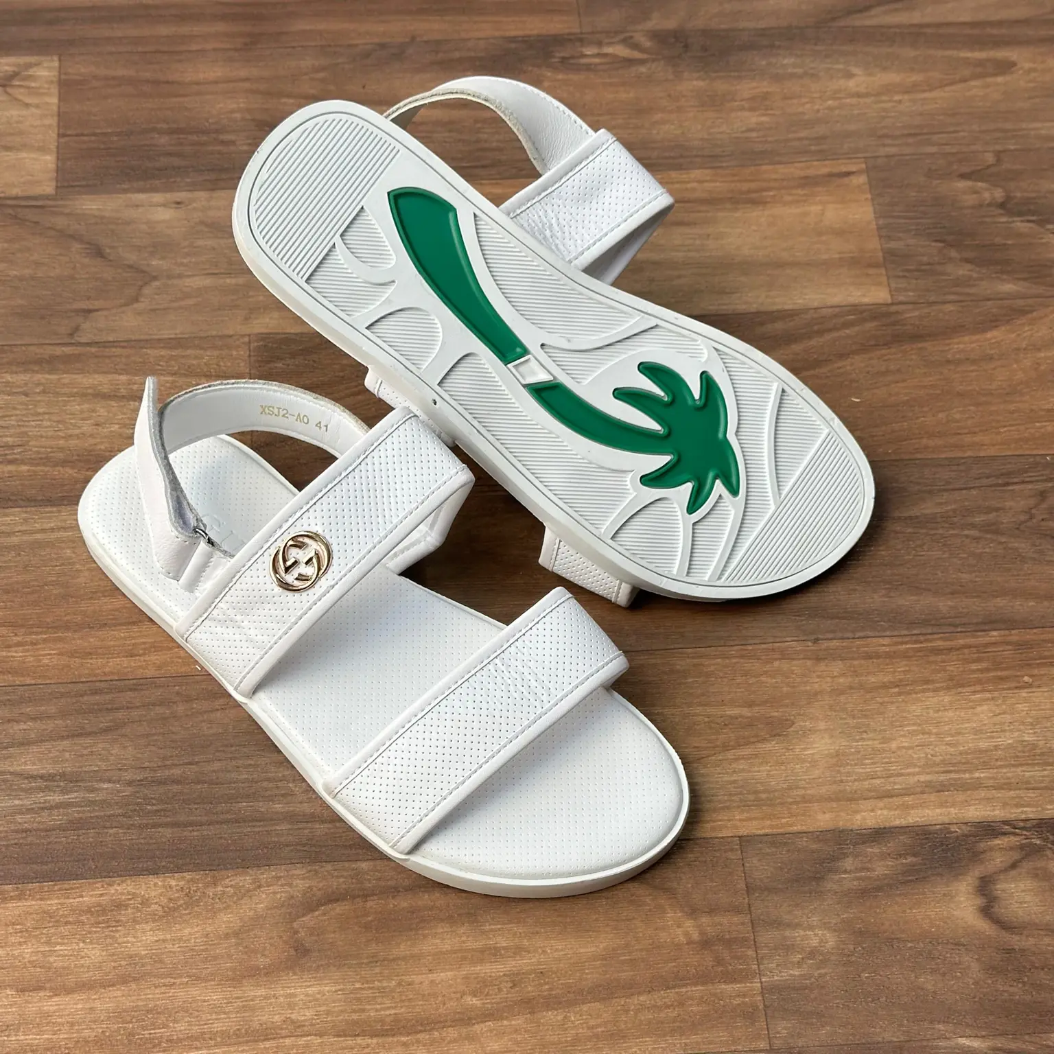 Arctic White Luxury Slide