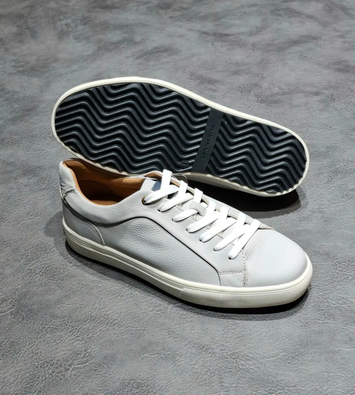 Premium Leather Low Top – White